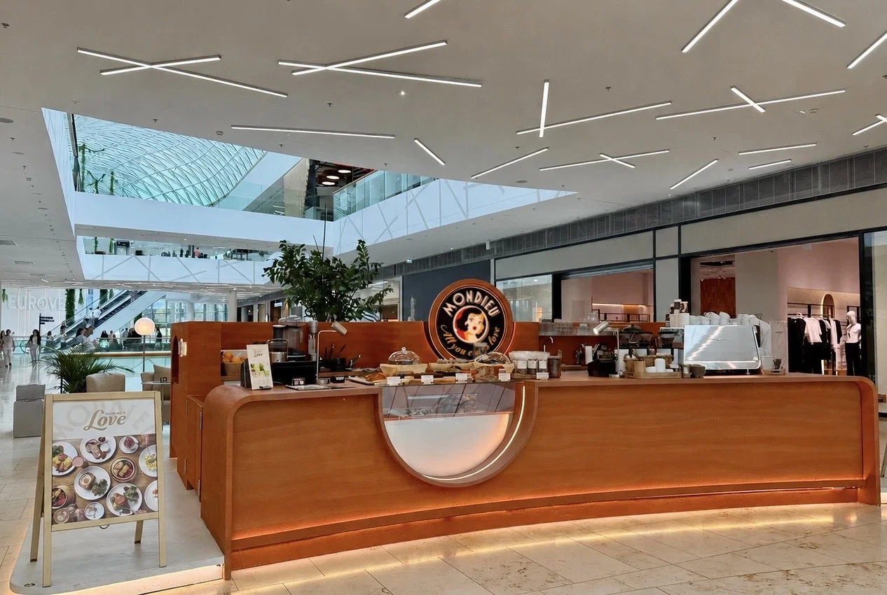 Mondieu Specialty Coffee Kiosk
